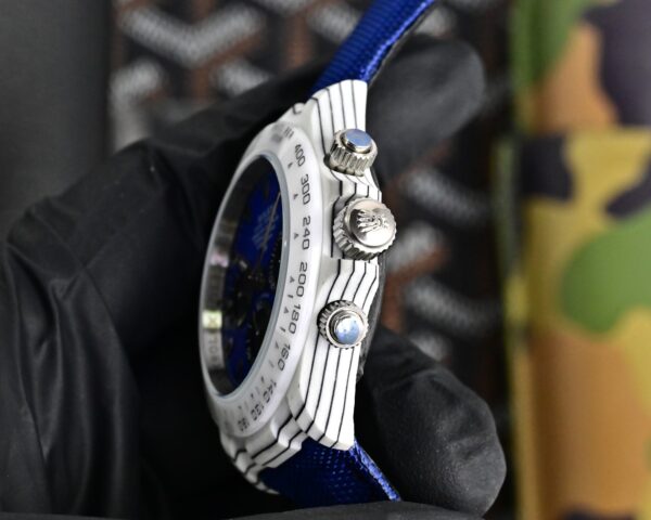 sy_no_1AE0CC1FF9EFE3791E58D6190D75ECCD_4 Rolex ROLEX - Customized Carbon Fiber Edition of the Daytona Universe Timing Series