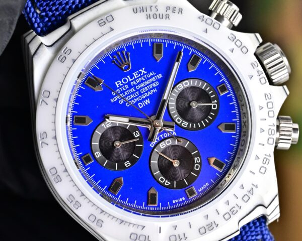 sy_no_1AE0CC1FF9EFE3791E58D6190D75ECCD_8 Rolex ROLEX - Customized Carbon Fiber Edition of the Daytona Universe Timing Series