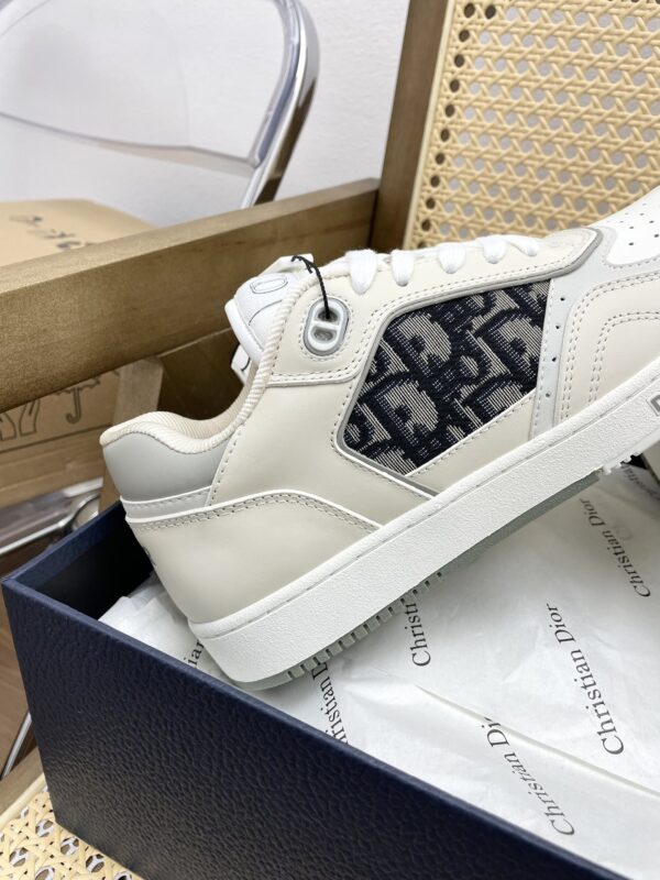 sy_no_1B926F5657BCFE3D39B531E9704BBDBC_7 Dior Off-White Leather Oblique Patch Low Sneaker