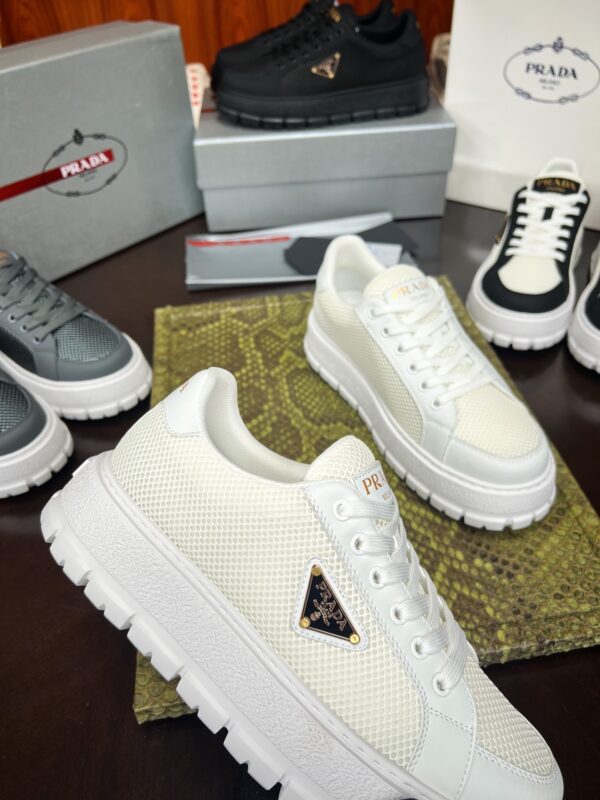 sy_no_1C40D928BAA547468CABBF707EBDF449_3 Prada Off-White Mesh Metal-Triangle Tread Platform Sneaker