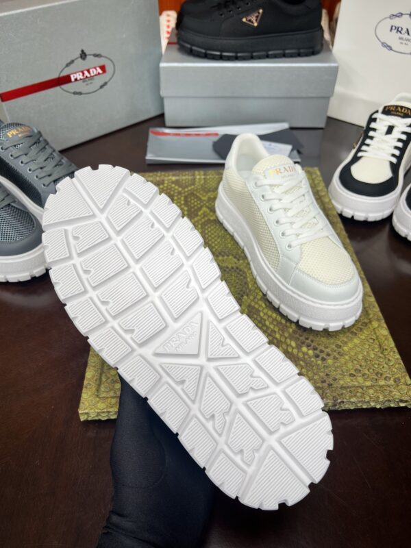 sy_no_1C40D928BAA547468CABBF707EBDF449_5 Prada Off-White Mesh Metal-Triangle Tread Platform Sneaker