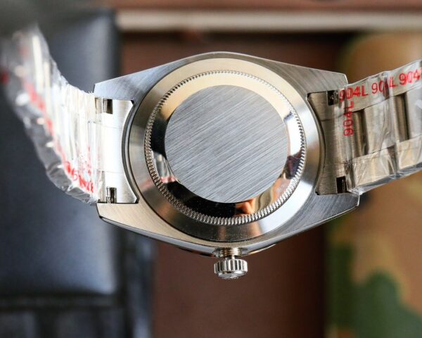 Rolex smooth bezel Oyster style permanent movement automatic mechanical movement women's watch