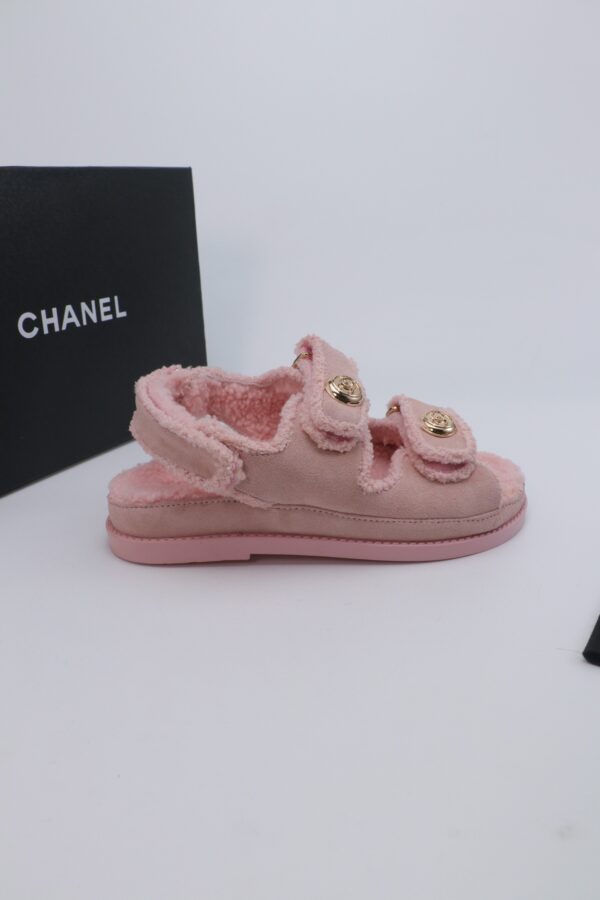 Chanel Shearling Sandal Baby-Pink