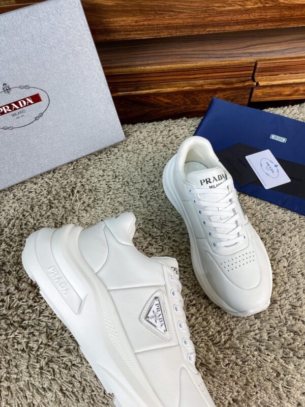 sy_no_20E0A942F8BDD7AF7176394FD51BF0D1_4 Prada White Leather Triangle Logo Thick-Sole Low-Top Sneaker