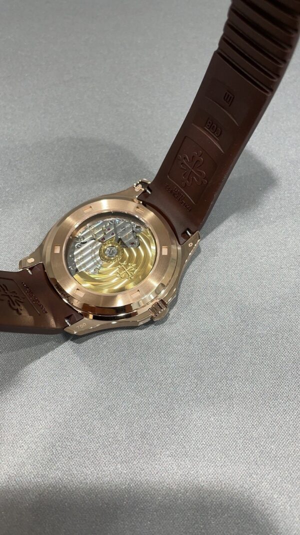sy_no_21EADD6FC46537ABB1599CB4D5F88D80_6 Patek Philippe Aquanaut 5167R-001 watch
