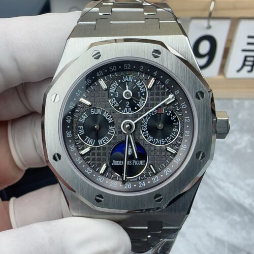 sy_no_2510C33B72C134D6B5C88351EF1C7AD0_0 AUDEMARS PIGUET Audemars Piguet Royal Oak Series Automatic Mechanical Movement Grey Dial Titanium Case
