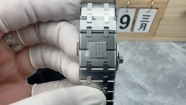 sy_no_2510C33B72C134D6B5C88351EF1C7AD0_4 AUDEMARS PIGUET Audemars Piguet Royal Oak Series Automatic Mechanical Movement Grey Dial Titanium Case