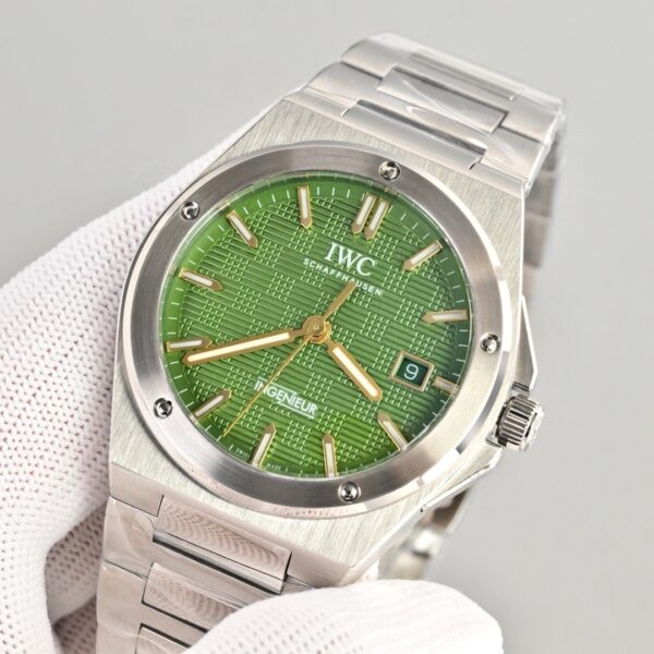 sy_no_26E7F7412469293F3C6153F8D75AB4FD_2 IWC Engineer Series Automatic Mechanical Movement Waterproof Men's Watch Swiss Watch Green Dial
