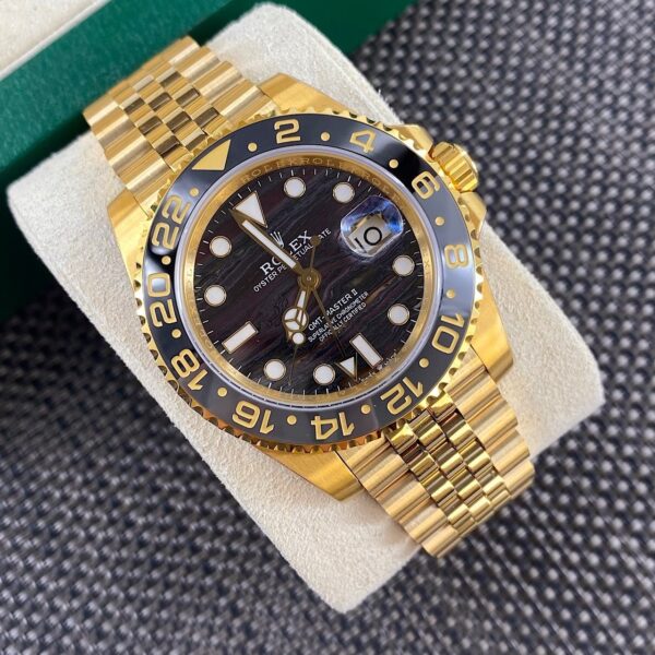 sy_no_274BC39E04F7E9ECAC376E1D00093B0E_0 ROLEX Rolex Greenwich II automatic mechanical movement date display black dial