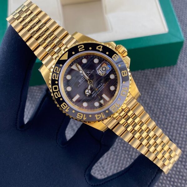 sy_no_274BC39E04F7E9ECAC376E1D00093B0E_2 ROLEX Rolex Greenwich II automatic mechanical movement date display black dial