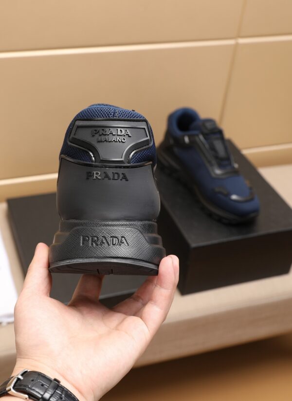 sy_no_27F4AE774F65BB26A23AE6FCA0A14517_6 Prada Navy Mesh Black Trim Triangle Trainer