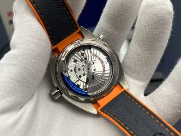 Omega Seamaster Series Marine Universe Automatic Mechanical Movement Waterproof Men's Automatic Mechanical Watch Grey Dial Titanium Case Rubber Strap