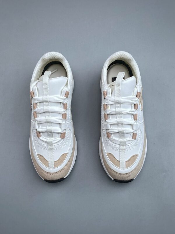 sy_no_2842FA0017B6E4AFBFDE1F9242B8EA3A_4 Chanel White-Beige Mixed-Material Low-Top Sneaker with Suede and CC Logo