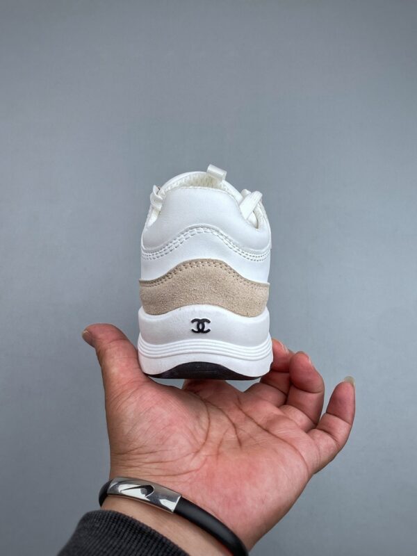 sy_no_2842FA0017B6E4AFBFDE1F9242B8EA3A_6 Chanel White-Beige Mixed-Material Low-Top Sneaker with Suede and CC Logo