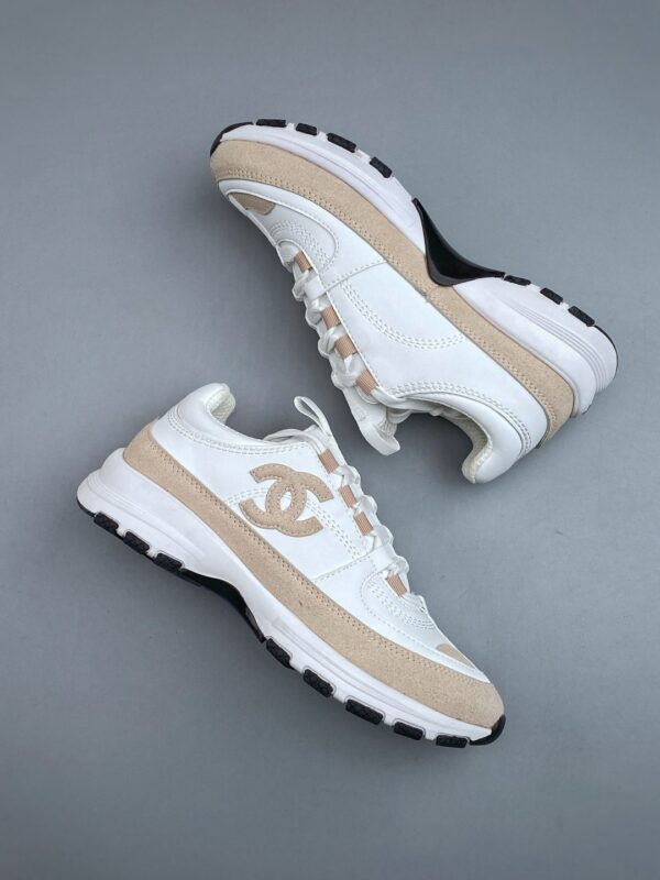 sy_no_2842FA0017B6E4AFBFDE1F9242B8EA3A_8 Chanel White-Beige Mixed-Material Low-Top Sneaker with Suede and CC Logo