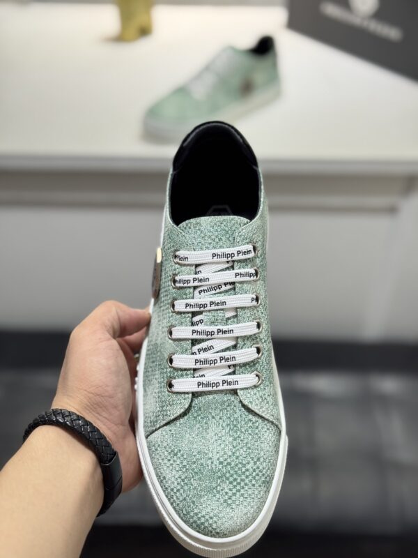 sy_no_296018801B8FCDD472B5D2EC89A7E411_4 Philipp Plein Mint Green Crystal Hexagon-Logo Low-Top Sneaker