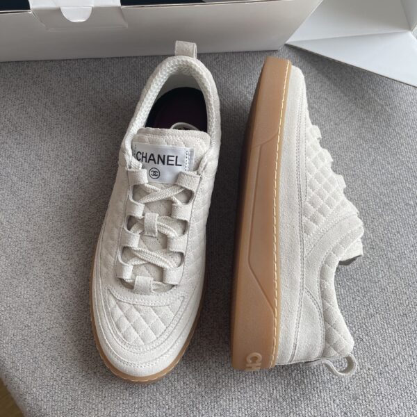 sy_no_2A9E31A44CC341CA626C5368612FB904_4 Chanel Beige Quilted Suede Low-Top Sneaker Beige-Quilted-Sneaker