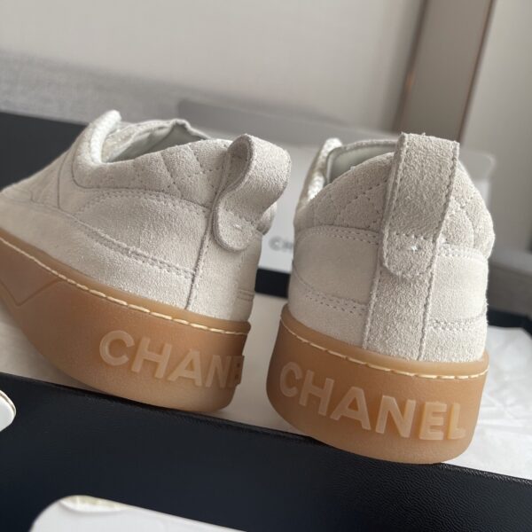 sy_no_2A9E31A44CC341CA626C5368612FB904_7 Chanel Beige Quilted Suede Low-Top Sneaker Beige-Quilted-Sneaker
