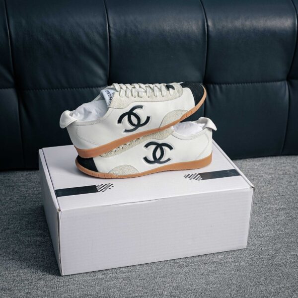 sy_no_2AF2636EA7395CB7FBA115410DBC884B_1 Chanel Black-Toe Big CC Retro Trainer Black-Toe-BigCC-Sneaker