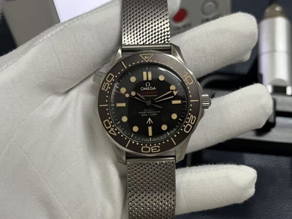 Omega Seamaster Series 300m Diving Watch Automatic Mechanical Movement 007 No Time to Die Watch
