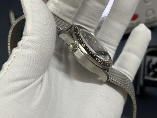 Omega Seamaster Series 300m Diving Watch Automatic Mechanical Movement 007 No Time to Die Watch