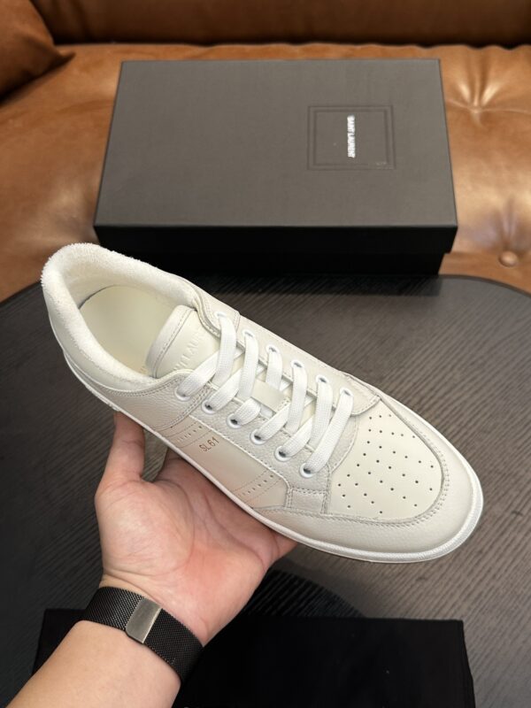 Saint Laurent Off-White Pebble-Leather SL61 Gum-Sole Low-Top Sneaker