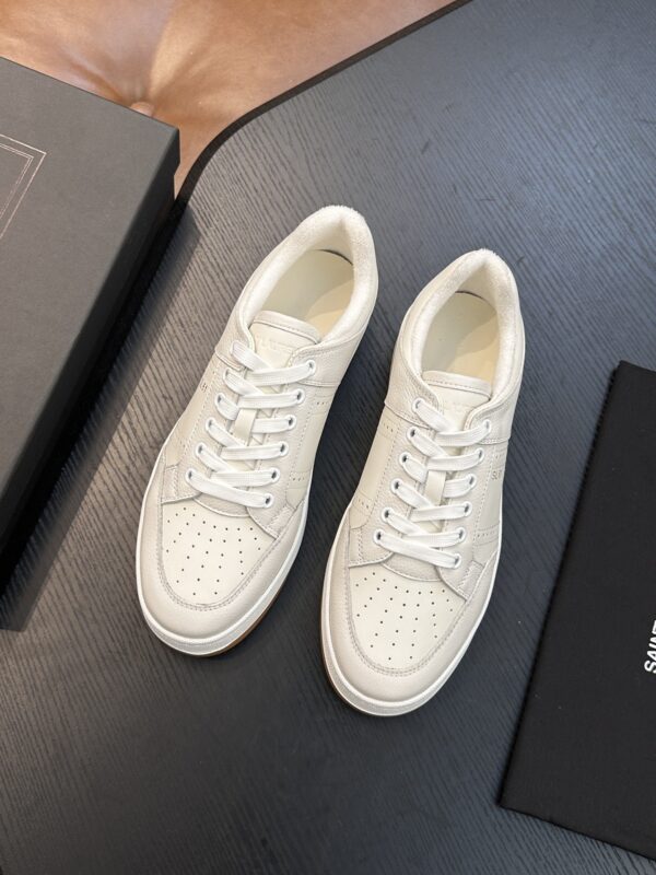 Saint Laurent Off-White Pebble-Leather SL61 Gum-Sole Low-Top Sneaker