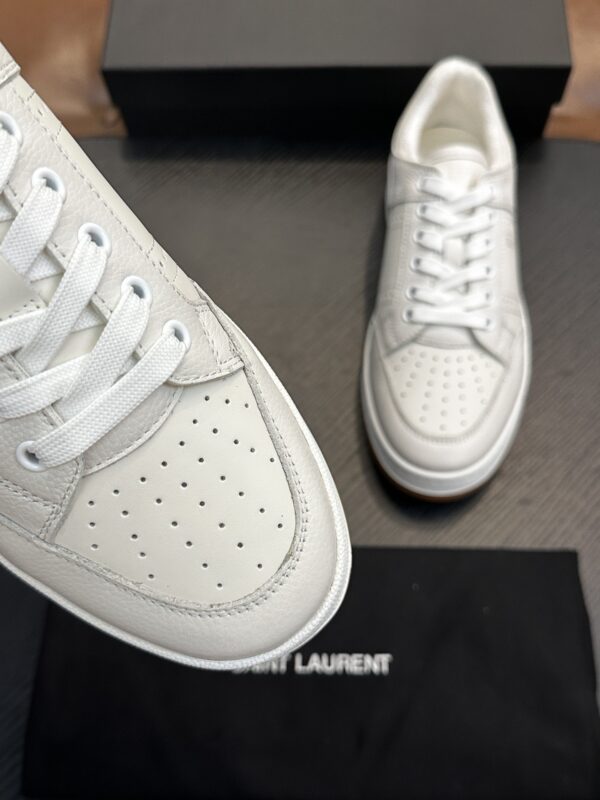 Saint Laurent Off-White Pebble-Leather SL61 Gum-Sole Low-Top Sneaker