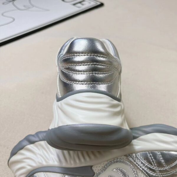 sy_no_2F96F1BA365E06FAB6DD5AB74251E8ED_6 Gucci Metallic Silver & White Chunky Sneaker with Interlocking G Logo