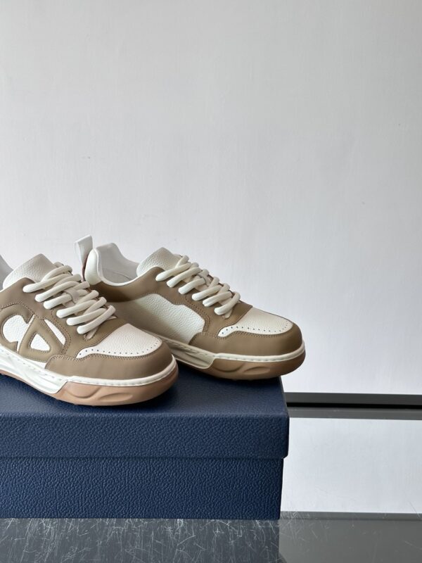 sy_no_30E820DF88AFFBF246900F28C1597410_6 Dior Khaki-White Leather CD Logo Low-Top Sneaker
