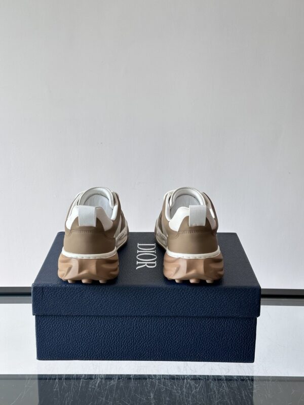 sy_no_30E820DF88AFFBF246900F28C1597410_7 Dior Khaki-White Leather CD Logo Low-Top Sneaker