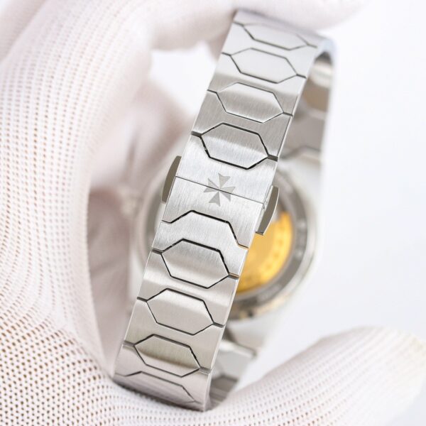 Vacheron Constantin Historiques Automatic Mechanical Movement with Date Display