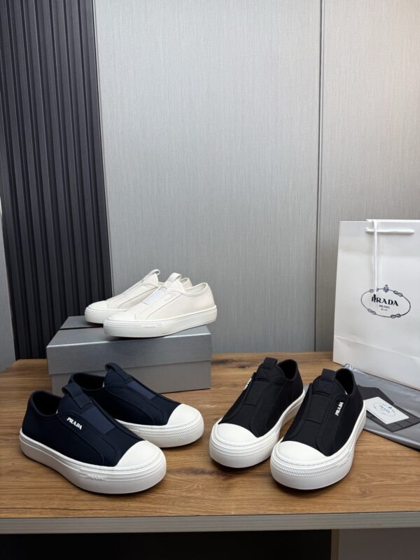 sy_no_31FCB25924299A46F3BDD2156E60204B_2 Prada Black Canvas Slip-On Platform Sneaker