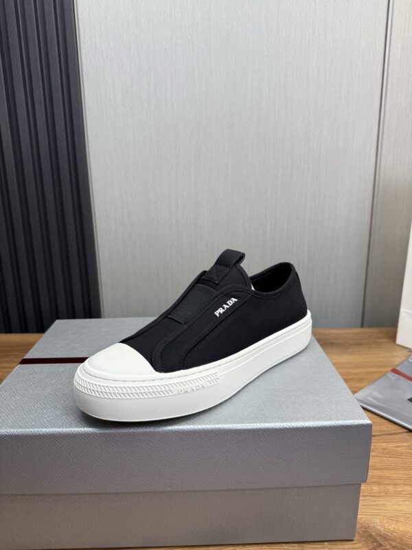 sy_no_31FCB25924299A46F3BDD2156E60204B_5 Prada Black Canvas Slip-On Platform Sneaker