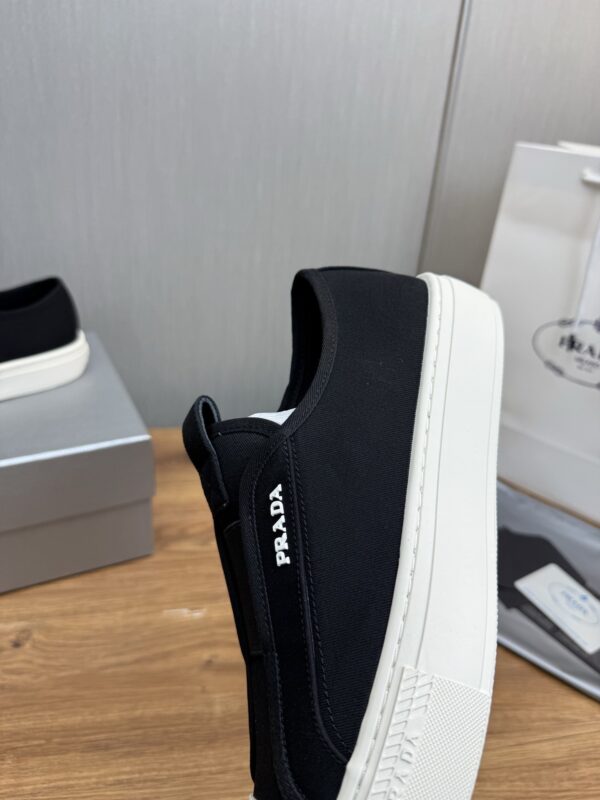 sy_no_31FCB25924299A46F3BDD2156E60204B_8 Prada Black Canvas Slip-On Platform Sneaker