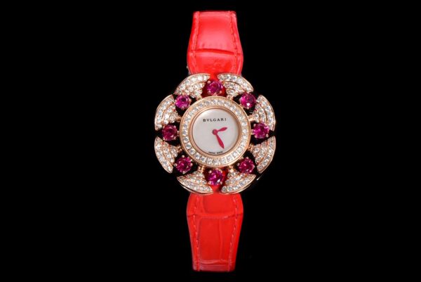 BVLGARI DIVAS'DREAM series watches with quartz movement and crocodile leather strap 33mm