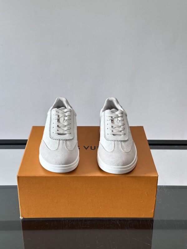 Louis Vuitton White-Grey Monogram Print Silver-Heel Low-Top Sneaker