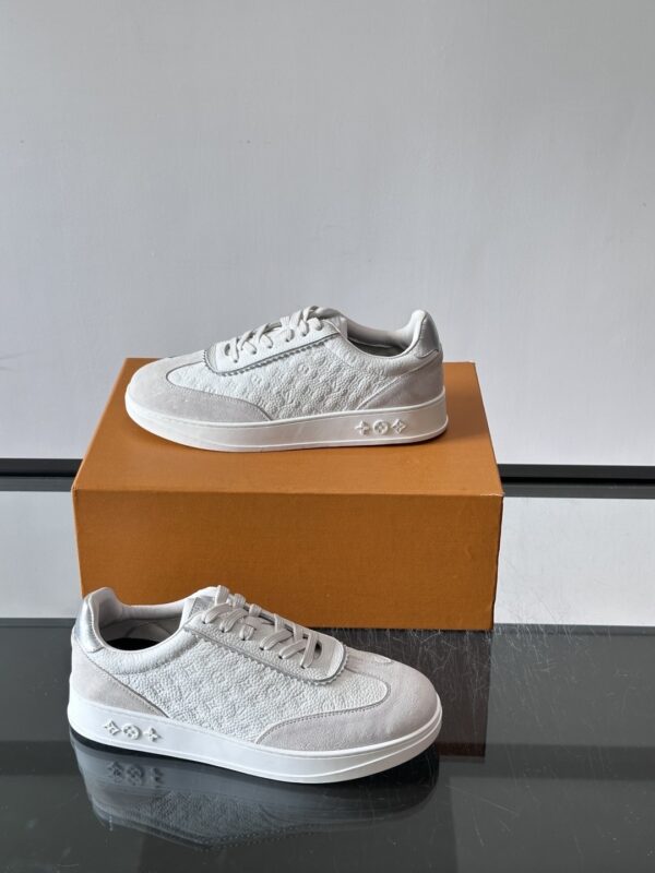 Louis Vuitton White-Grey Monogram Print Silver-Heel Low-Top Sneaker