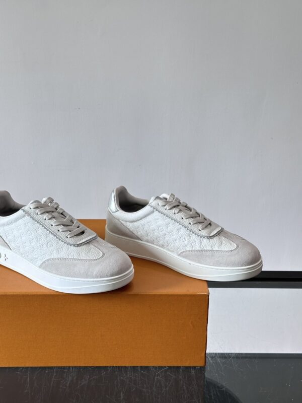 Louis Vuitton White-Grey Monogram Print Silver-Heel Low-Top Sneaker