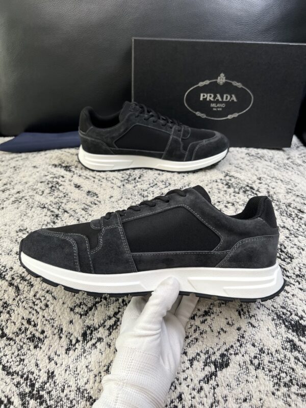sy_no_360991EA1B5941907D6D726F29671CD6_4 Prada Black Suede Mesh-Spliced Triangle Logo Low-Top Sneaker