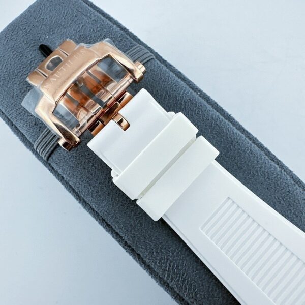 sy_no_398F8EE8FCADA1E2C8C1865D9B19B77E_8 Patek Philippe Sporty Elegance NAUTILUS Series Nautilus