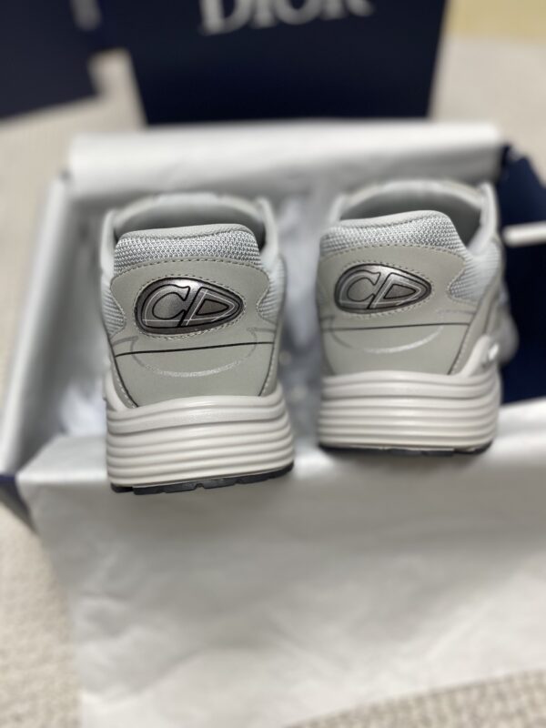 sy_no_399E5272712B9BCF812A02FB6CE90C98_6 Dior Grey Mesh CD Logo Running Sneaker