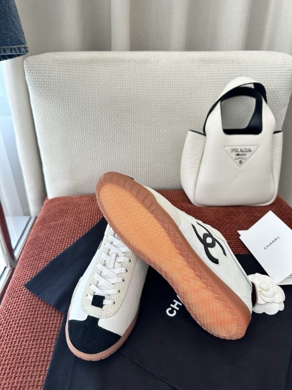 Chanel White and Black Cap-Toe Low-Top Sneaker with Suede Detailing