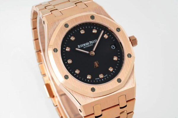 Audemars Piguet Royal Oak series with quartz movement, 50-meter water resistance, and onyx