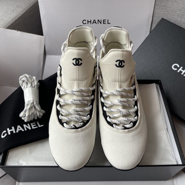 sy_no_407674219EBA728A6B78A29F539CAB34_0 Chanel Off-White Suede and Knit High-Top Sock Sneaker with CC Logo and Speckled Laces