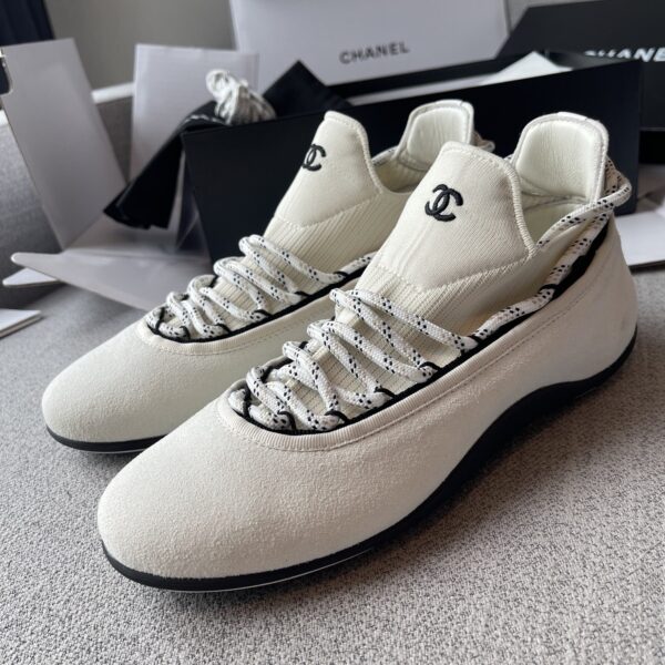 sy_no_407674219EBA728A6B78A29F539CAB34_2 Chanel Off-White Suede and Knit High-Top Sock Sneaker with CC Logo and Speckled Laces