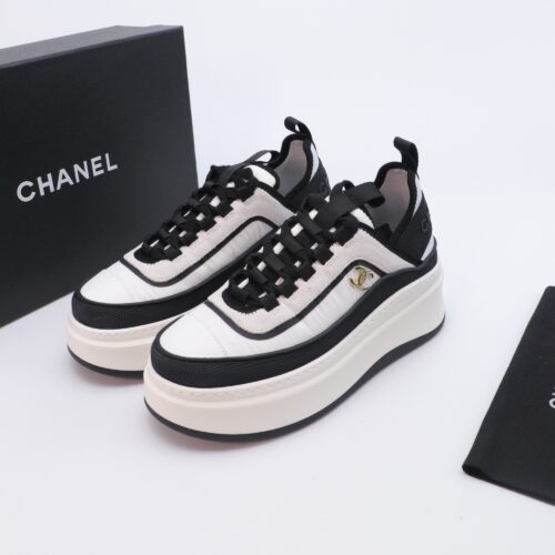 sy_no_40ABE3BE253E5225C39BF2D1AABF0D59_0 Chanel Textile & Suede Platform Sneaker Black-Off-White