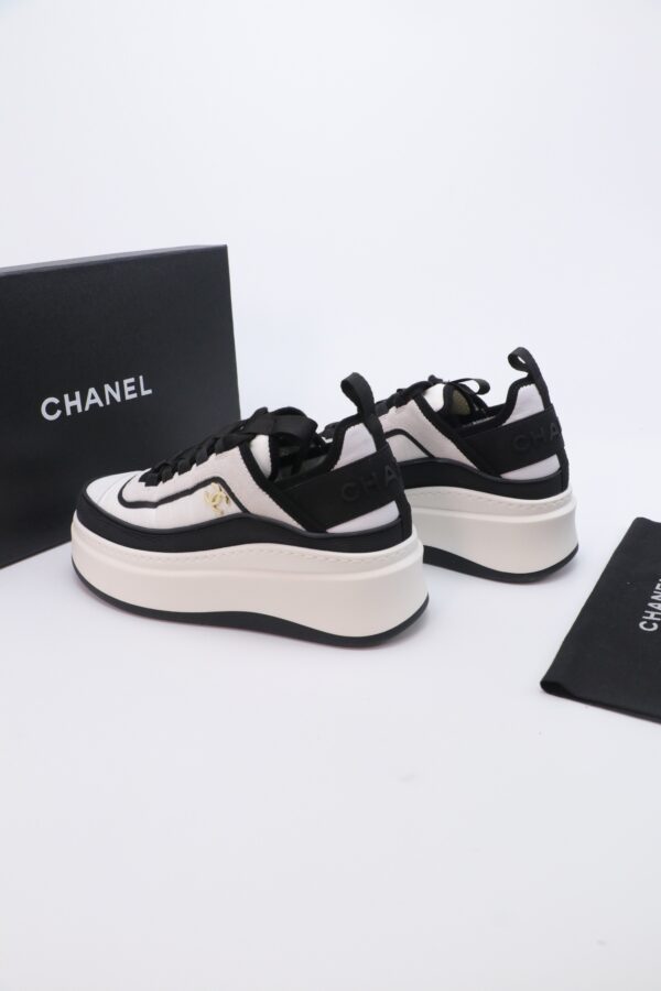 sy_no_40ABE3BE253E5225C39BF2D1AABF0D59_1 Chanel Textile & Suede Platform Sneaker Black-Off-White