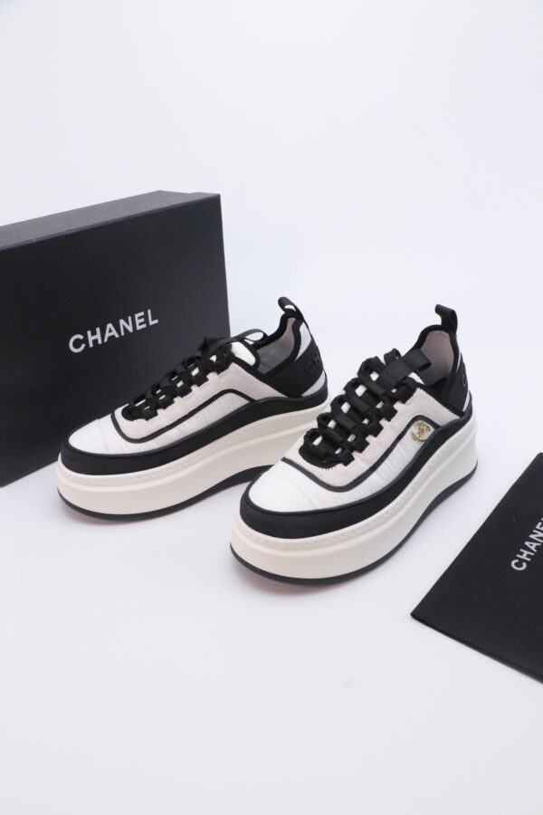 sy_no_40ABE3BE253E5225C39BF2D1AABF0D59_3 Chanel Textile & Suede Platform Sneaker Black-Off-White