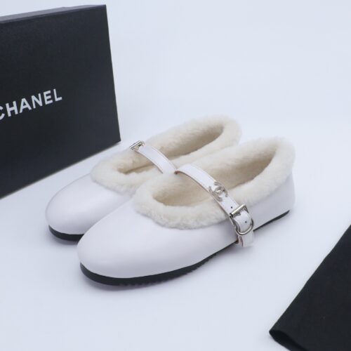 sy_no_4302D42A03D18C9A51718F1493D888D3_0 Chanel Fur-Trim Mary Jane Pure-White